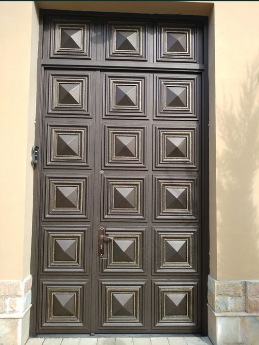 Покраска ворот и дверей, ограждений