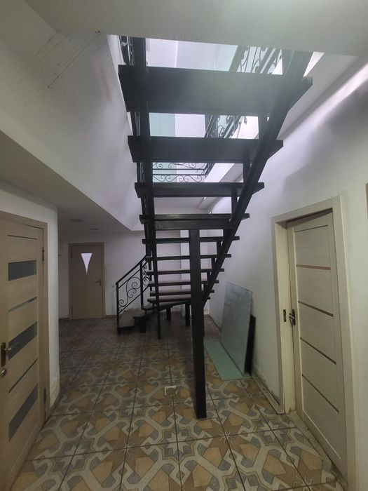 Продам лестницу из металла