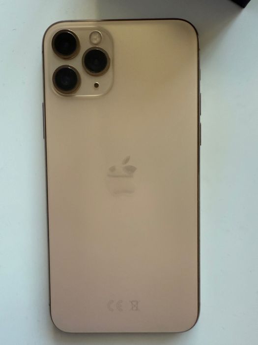 Телефонът 11 pro 64GB е в перфектно състояние!!