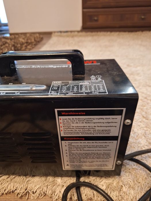 Vand aparat de sudură cu electrozi