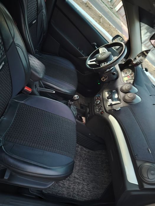 Nexia 3, 2 pozitsiya sotiladi. Holati zo'r, gaz benzin