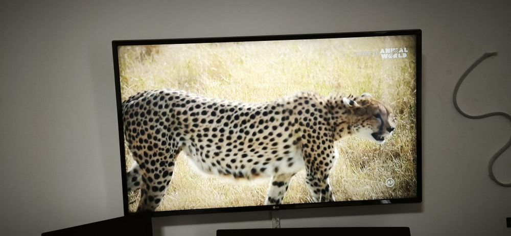 TV led LG  diagonala  108 cm
