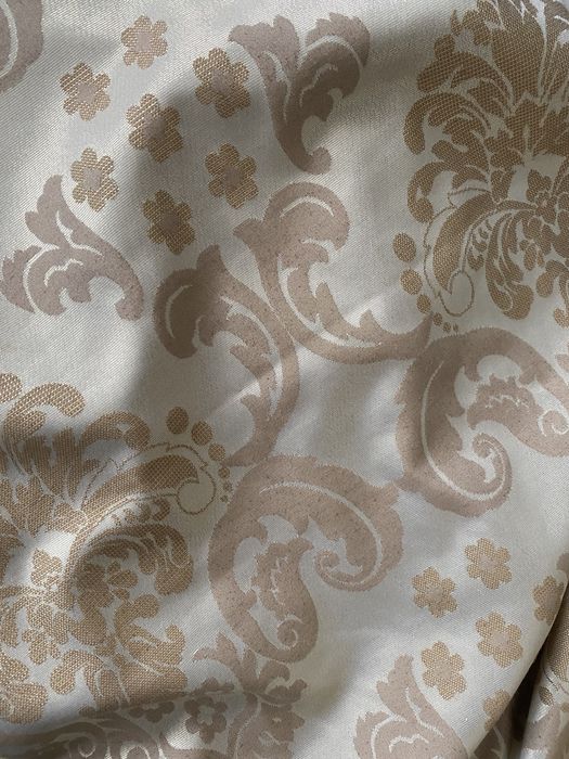 Продам шторы в хорошем состоянии