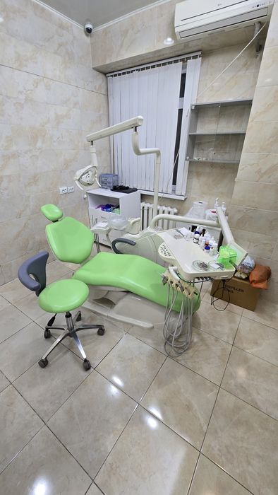 Продам стоматологическое кресло