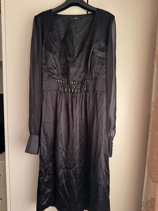 Черна сатенена рокля размер 42 (L)