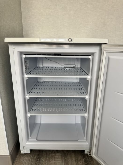 Продам морозильную камеру.