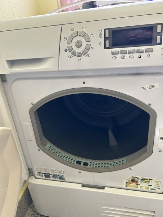 Сушилня Ariston Hotpint 8kg