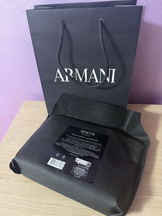 Estee Lauder -нов оригинален козметичен куфар/чанта