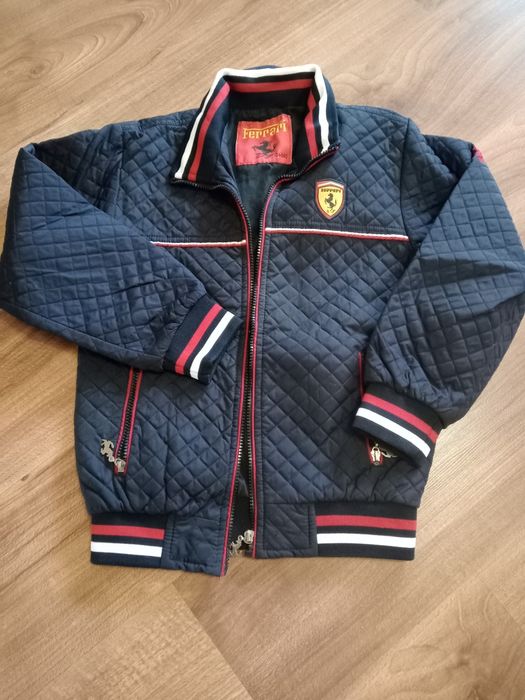 Продаю подростковую куртку