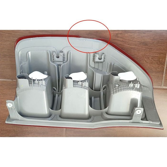 Stop spate lampa Ford Ranger, 04.2011-05.2016, partea Stanga, cu lampa ceata, fara suport becuri, Depo Crapata LA Margine