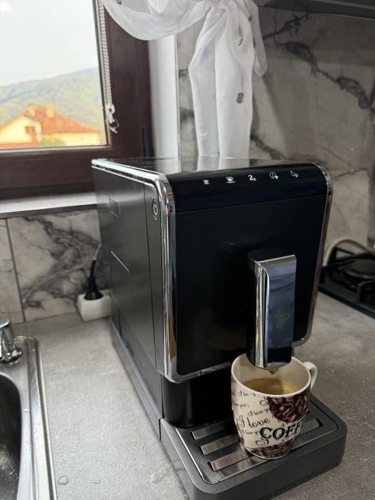 Кафе машина на зърна.           !