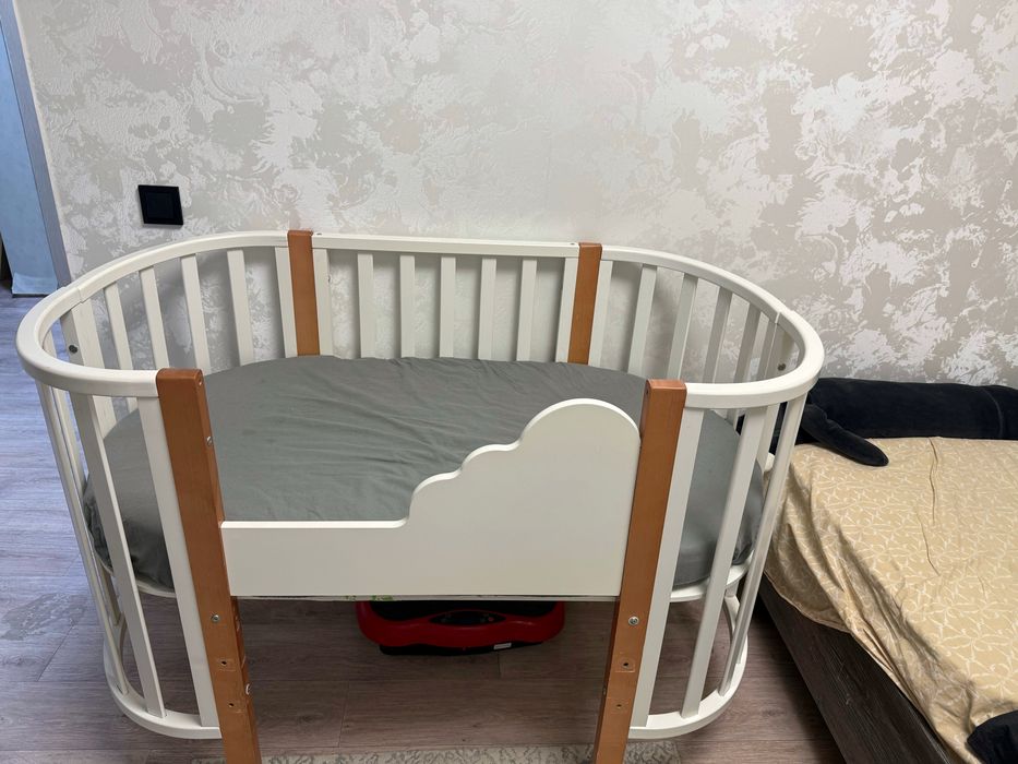 Продам детскую кроватку