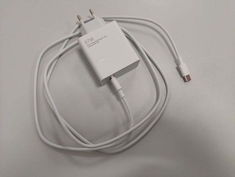Продавам зарядно за телефон за бързо зареждане, 67W, букса Type - C
