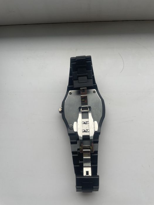 Муж часы не использеваны