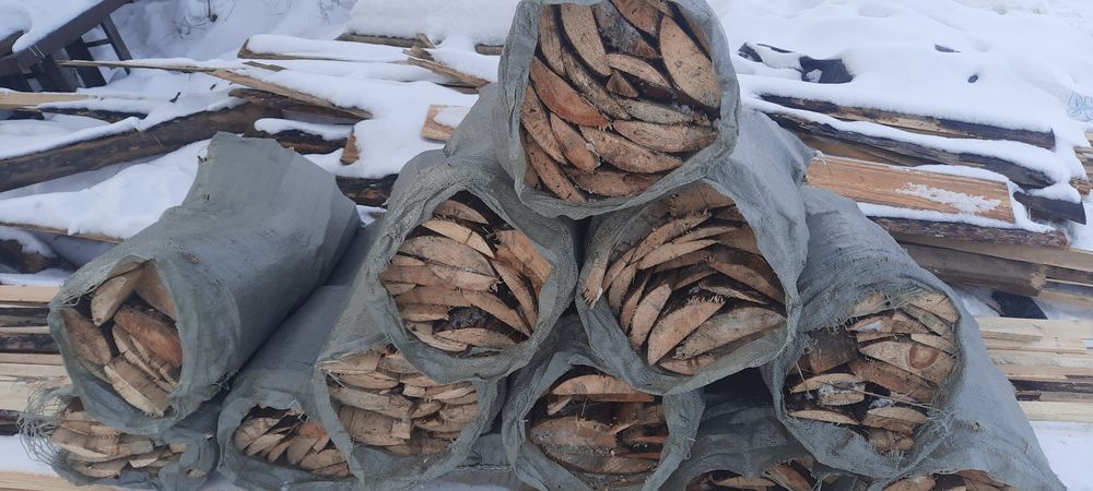 Продам дрова, уголь в мешках