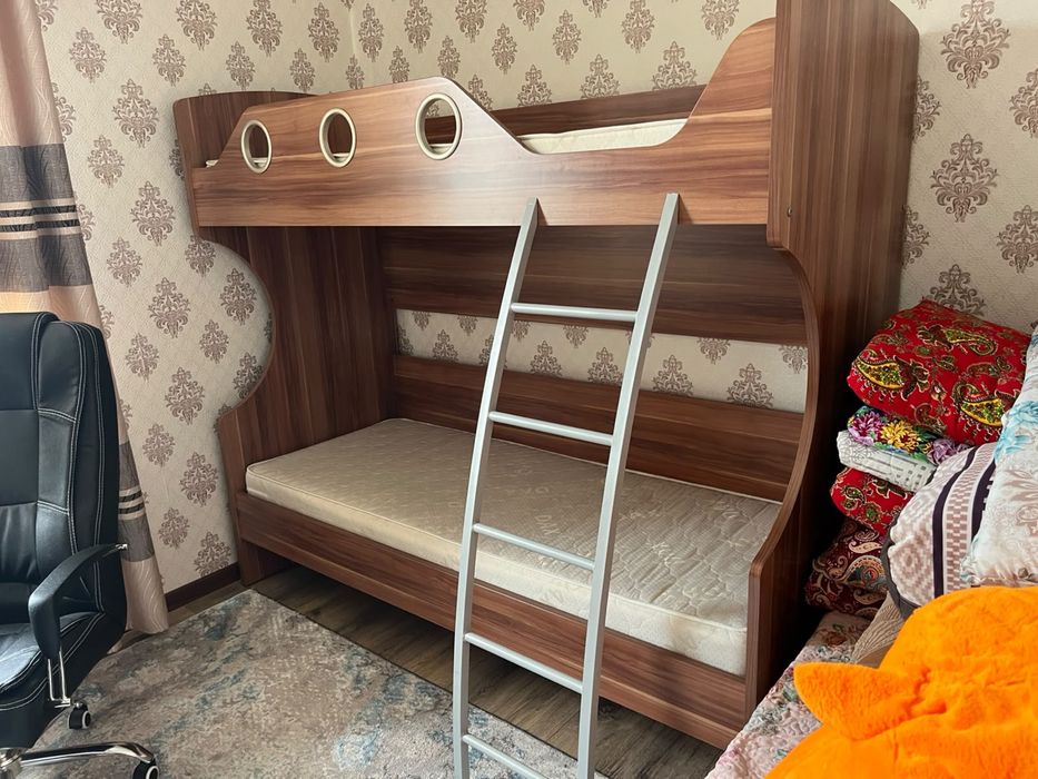 Двухъярусная кровать шатура