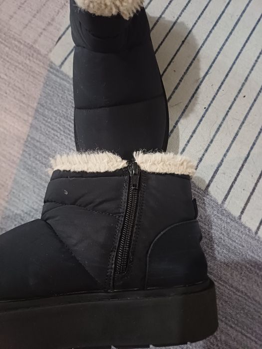 Уги Zara 36 размер