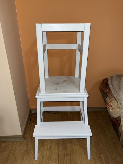 Монтесори помощна кула