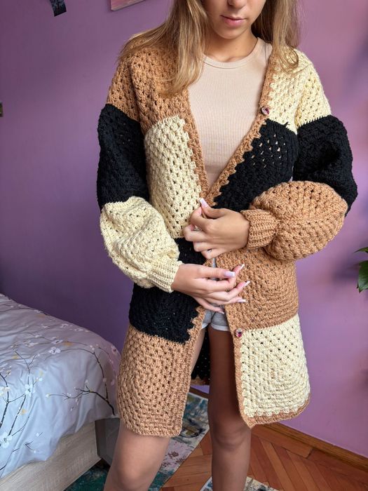 Cardigan crosetat pentru toamna
