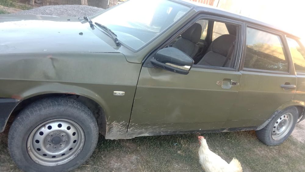 Автомобиль  ваз 2109