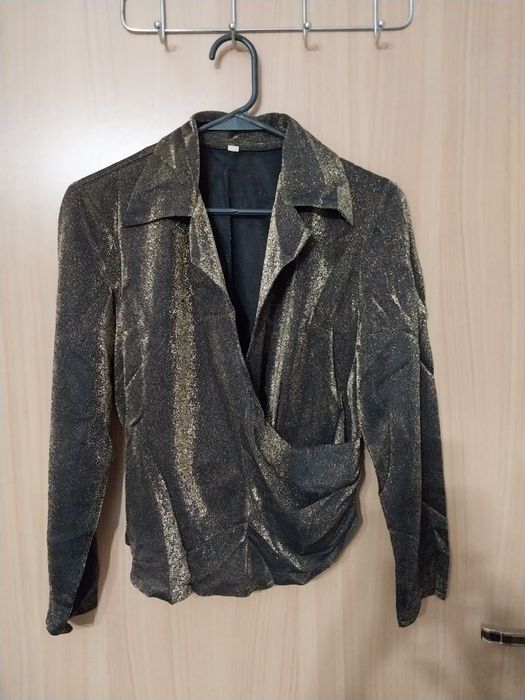 Продаются женские блузки