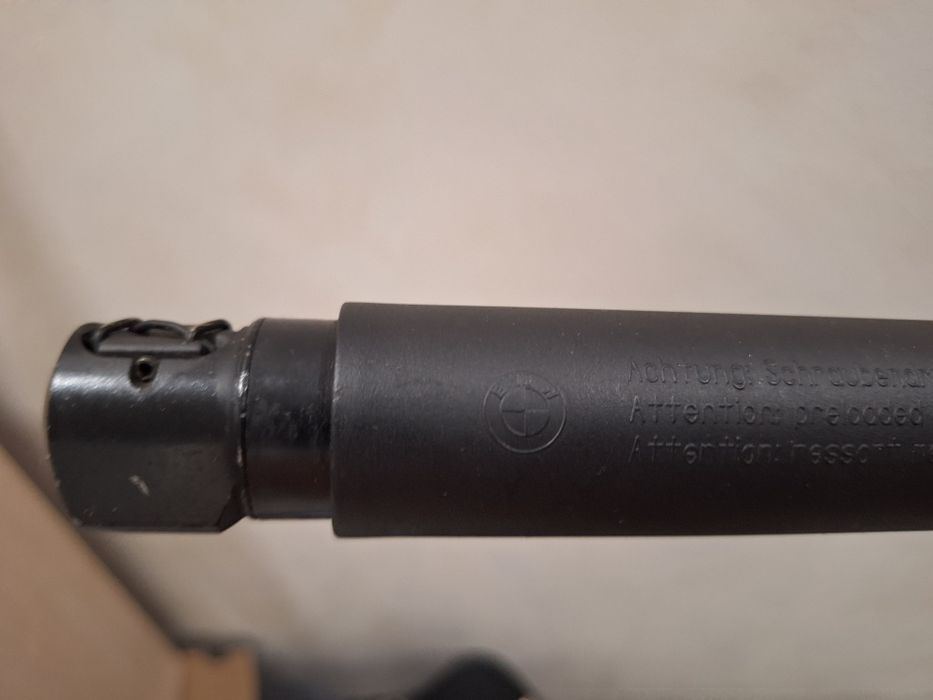 Ел. Амортисьри багажник BMW  X5 E70 2012г