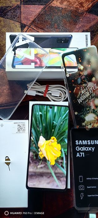 SAMSUNG  GALAXY A71- Топ състояние.Пълен комплект+подаръци