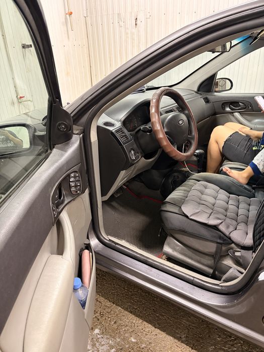 Продам автомобиль Ford Focus zx4