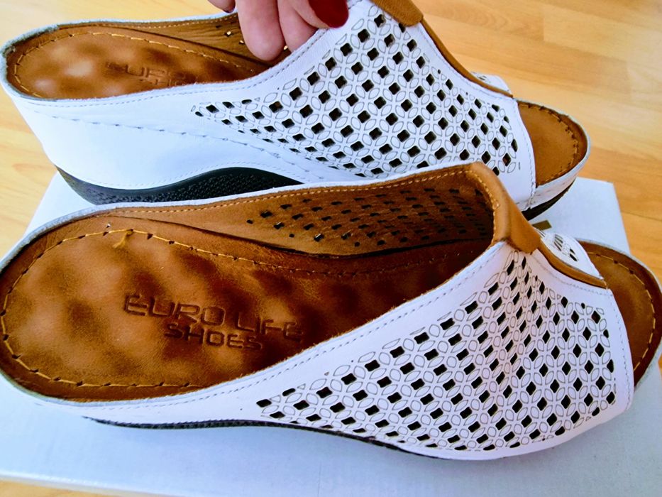 Papucii piele naturala,import Italia, cutie,saculet inclus