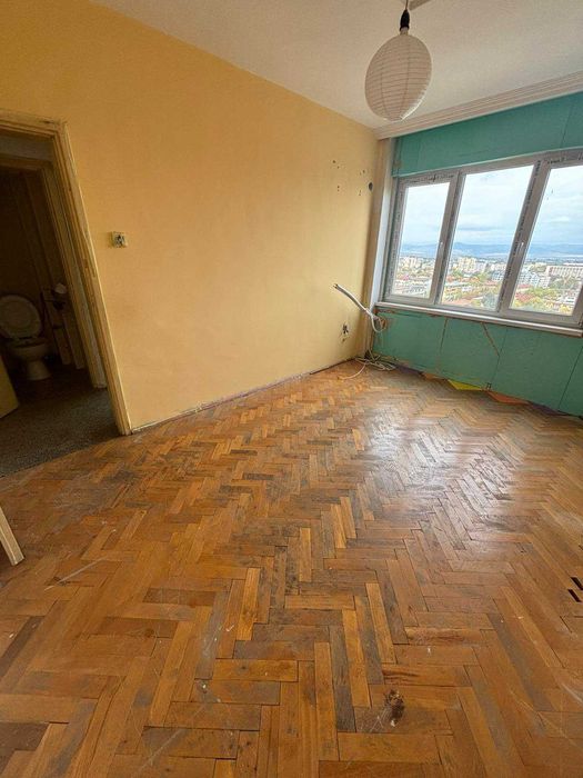 Продава се Тристаен апартамент в София, Център - 83 кв.м за 2157 €/кв.м - Снимка #2