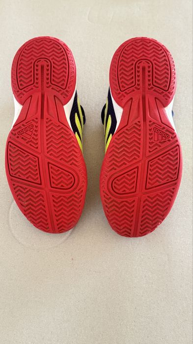 Adidasi Adidas originali copi marimea 36