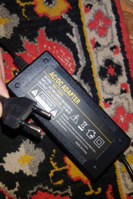 Монитор Arsus с дефектом