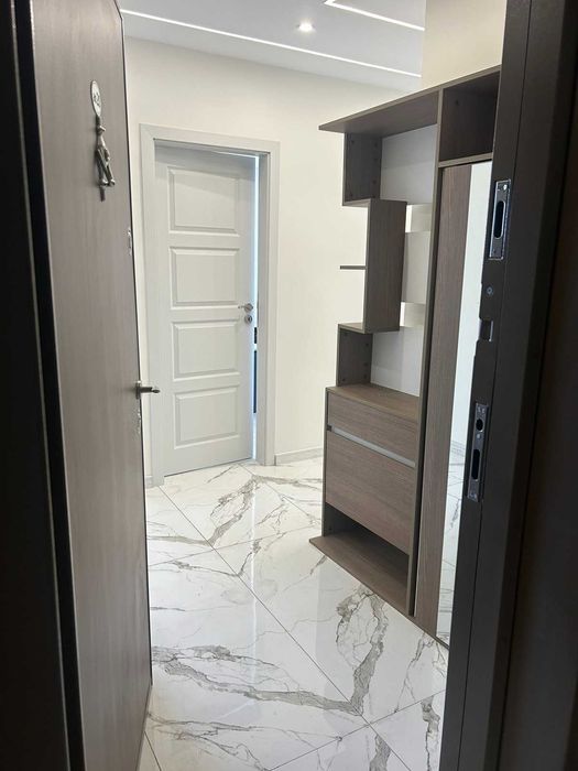 Продава се Тристаен апартамент в Велинград - 90 кв.м за 1367 €/кв.м - Снимка #2