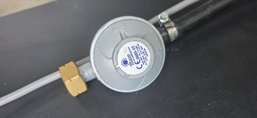 Хладилник на газ, 12 V  И 220V