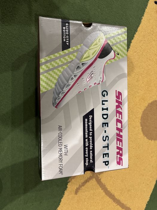 Оригинальные Skechers Glide-Step (Female, Женские)