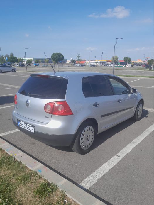 Vând VW Golf 5 automat