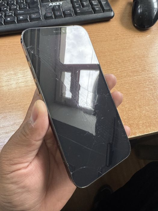 Айфон 12 про 256гб 74% емкость