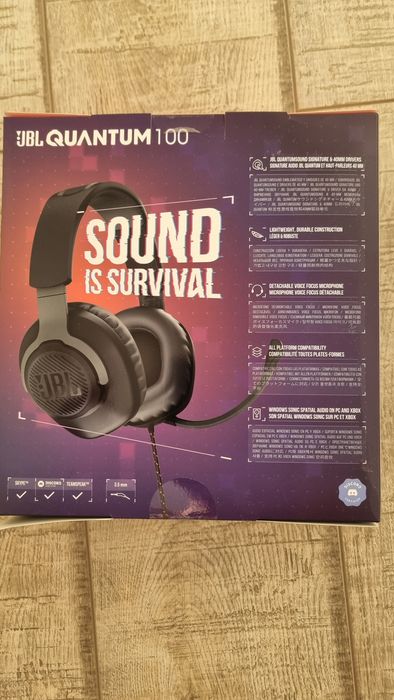 Vând casti JBL Quantum 100