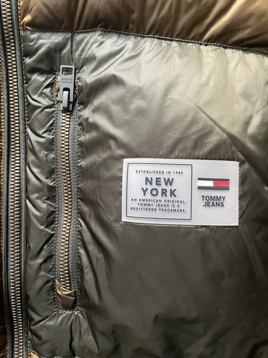 TOMMY HILFIGER / мъжки пухен елек/грейка L