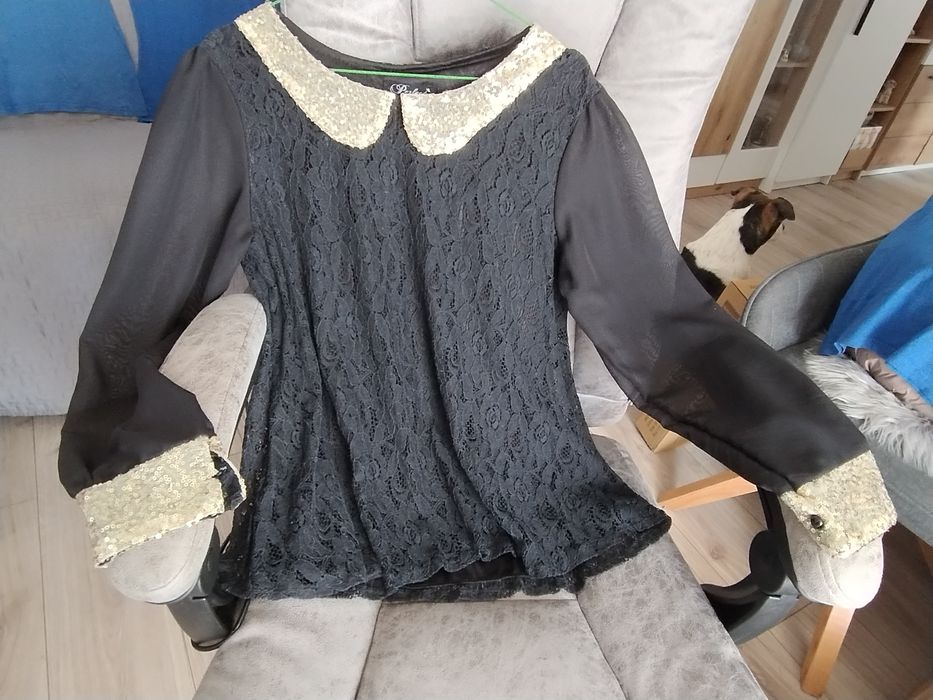 Bluza sobră și elegantă cu manșete și guler cu paiete