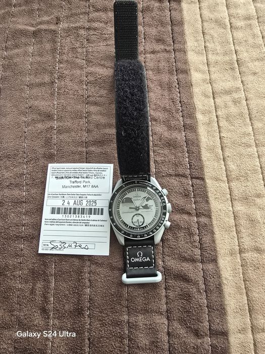 Swatch x Omega Bioceramic Moonswatch Mission to Earthphase