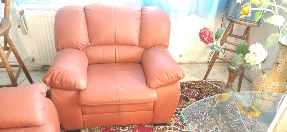 Прекрасна кожена гарнитура