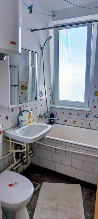 Apartament 2 camere semidecomandat