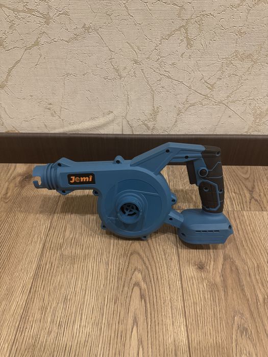 Продам  воздуходувку Cordless Blower