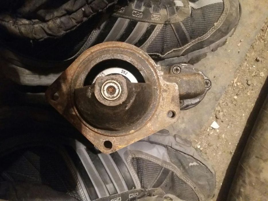 Продам стартер BOSCH