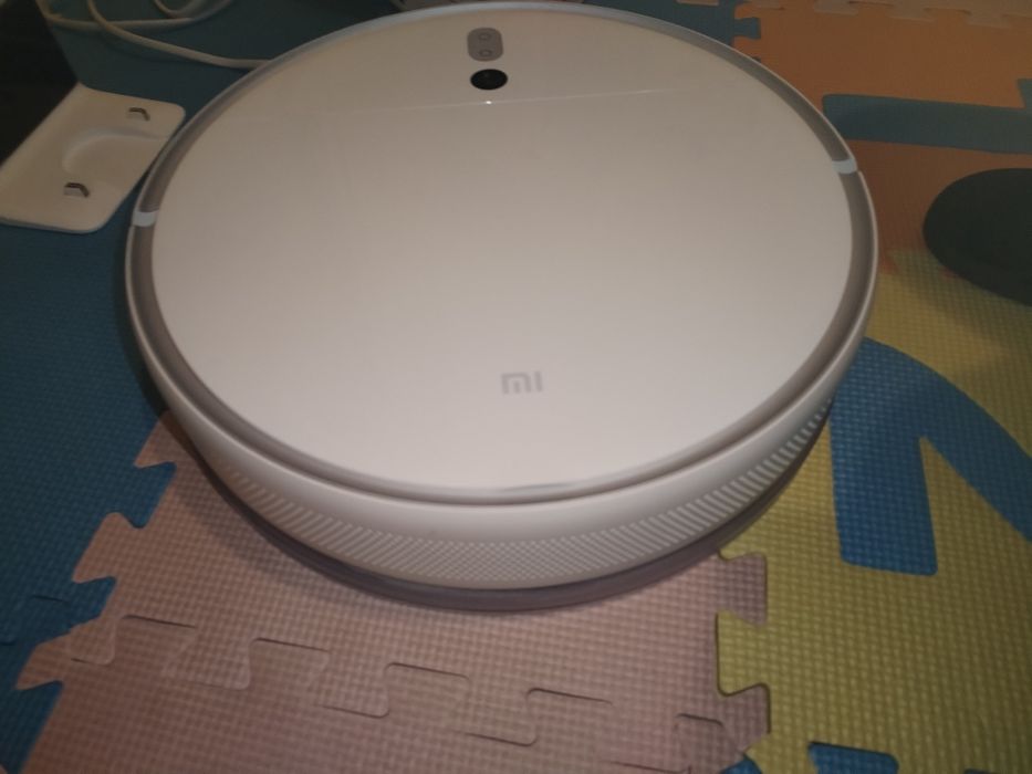 Прахосмукачка робот MI