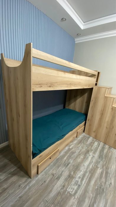 Продам кровать двухярусный