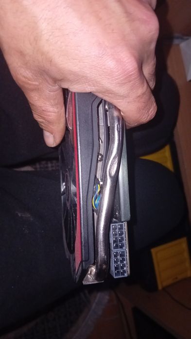 Vînd placă video msi