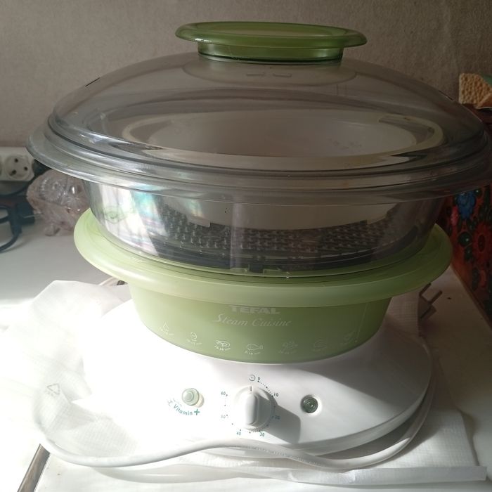Продам пароварку Tefaль