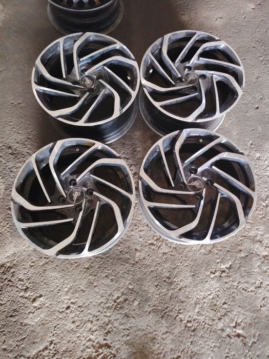 Gelik R15 saka diska sotiladi